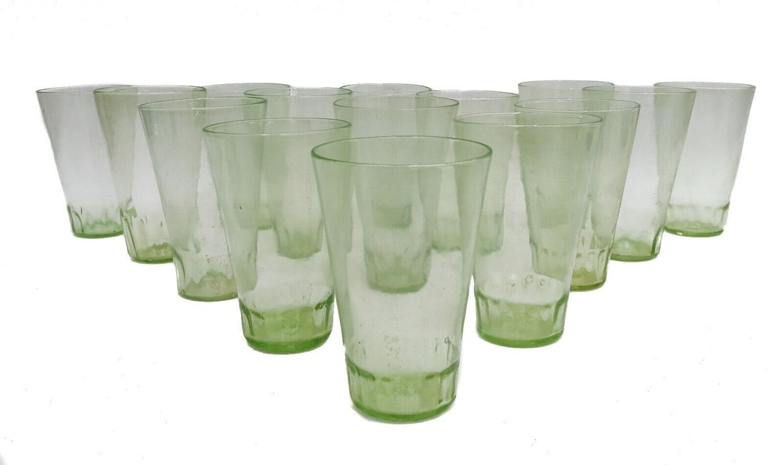 15 Venetian Green Gold Fleck Glass Tumblers circa 1950: 15 Venetian Green Gold Fleck Glass Tumblers, circa 1950. Pontil underside. Weight: Approx. 1 lbs Measurements: Approx. 3.325 inches tall x 5.25 inches tall Domestic Shipping:$60