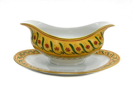 Tiffany Le Tallec Private Stock Porcelain Gravy Boat in Directoir: Tiffany Le Tallec Private Stock porcelain gravy boat plates in Directoir. A yellow ground with hand painted flowers and leaves throughout. Gilt florals to the center. Tiffany & Co. Private stock marks