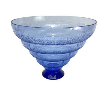 Daum Nancy Art Deco Cobalt Glass Vase, circa 1920: Daum Nancy Art Deco cobalt blue vase. Ribbed graduated design and acid etched. Signed Daum Nancy France to the base. Circa 1920 Weight Approx., 1 lbs Measures Approx., 9.325 inches diameter x 7 inches