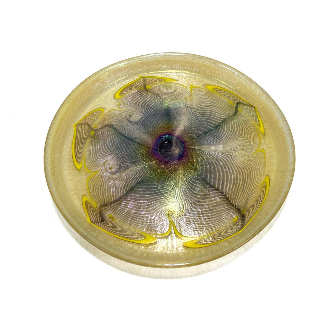 Lundberg Studios Gold Iridescent Pulled Feather Glass Disc / Dish, 2006 Rondel (1 of 7)