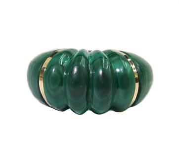 14k Yellow Gold Scalloped Malachite Ring Size 5.75: 14k Yellow Gold Scalloped Malachite Ring Size 5.75. Scallop carved malchite center. Marked 14k with "MAZ" maker mark. Weight Approx.,6.67 grams Measures Approx., Size 5.75 Domestic Shipping: $25