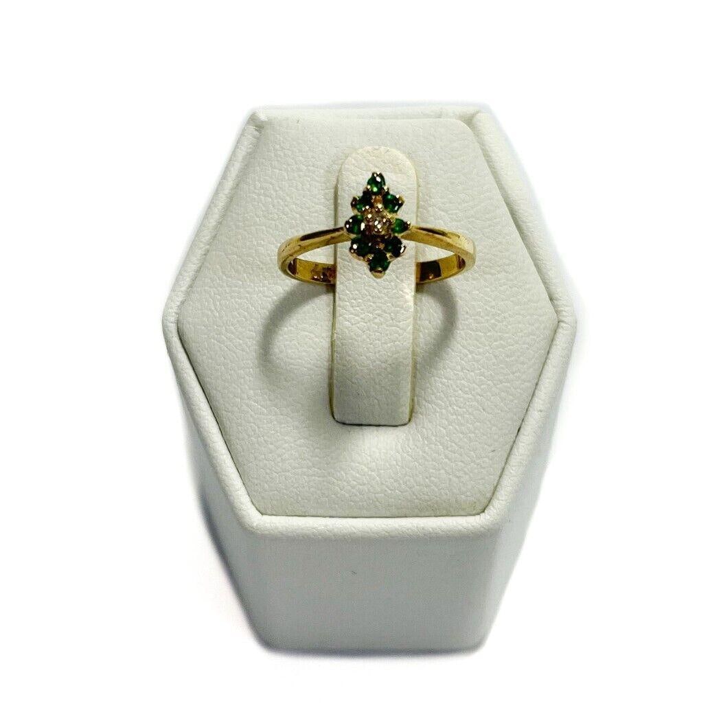 14k Yellow Gold Emerald and Diamond Round Tone Cluster Ring. Size 5 (1 of 11)