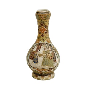 Satsuma Japanese Hand Painted Porcelain Vase Hummingbirds Meiji period