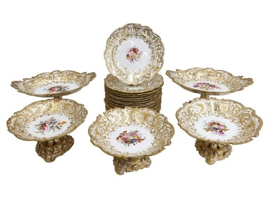 21 Piece Coalport Feltspar England Porcelain Dessert Set for 16 circa 1825