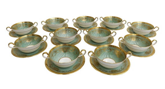 11 Aynsley England Porcelain Bouillon Bowls Underplates Marlborough Green Mid C: 11 Aynsley England porcelain bouillon bowls and underplates in Marlborough Green #835Y, Mid Century. Sage green ground with gilt encrusted swag beaded rims. Aynsley England marks to underside. Weight: