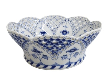 Royal Copenhagen Denmark Porcelain Fruit Basket Blue Fluted Full Lace #1061 1958