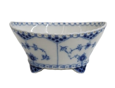 Royal Copenhagen Denmark Porcelain Fluted Full Lace Footed Oval Bowl #1177