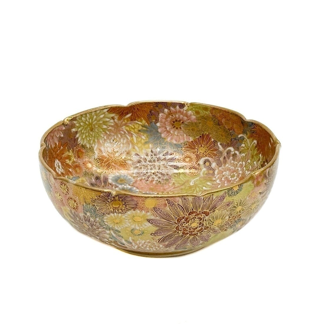 Kyokuzan Japanese Satsuma Hand Painted Mille Fleur Porcelain Bowl: Kyokuzan Japanese Satsuma Hand Painted Mille fleur Porcelain Bowl, Early Meiji to Showa period. Bowl ornately decorated with florals, gilt accents. Gilt to the pinched rim. Underside marked Kyokuzan ?