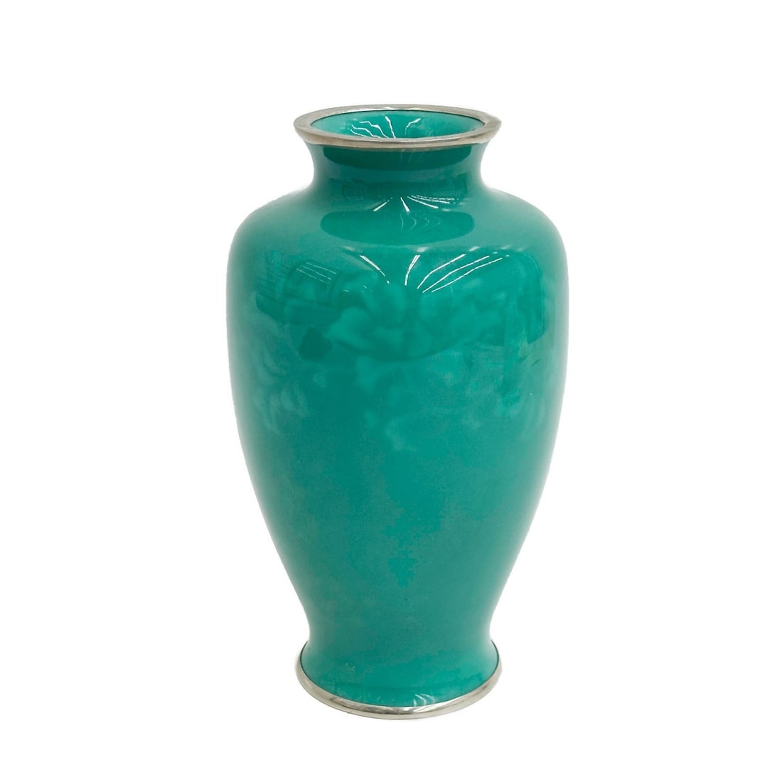 Ando Jubei Company Japanese Musen Green Enamel Vase Meiji Period: Ando Jubei Company Japanese Musen Green Enamel Vase, Meiji period. A green ground decorated with flower blossoms. Underside with Ando mark Weight: Approx. 2 lbs Measurements: Approx. 4 inches diameter
