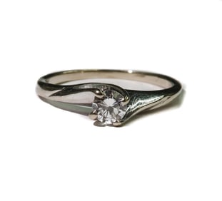 14k White Gold and Diamond Solitaire Ring Size 4
