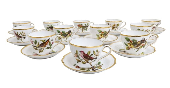 12 Spode England Porcelain Audubon Birds Gilt Rim Cup and Saucers circa 1955