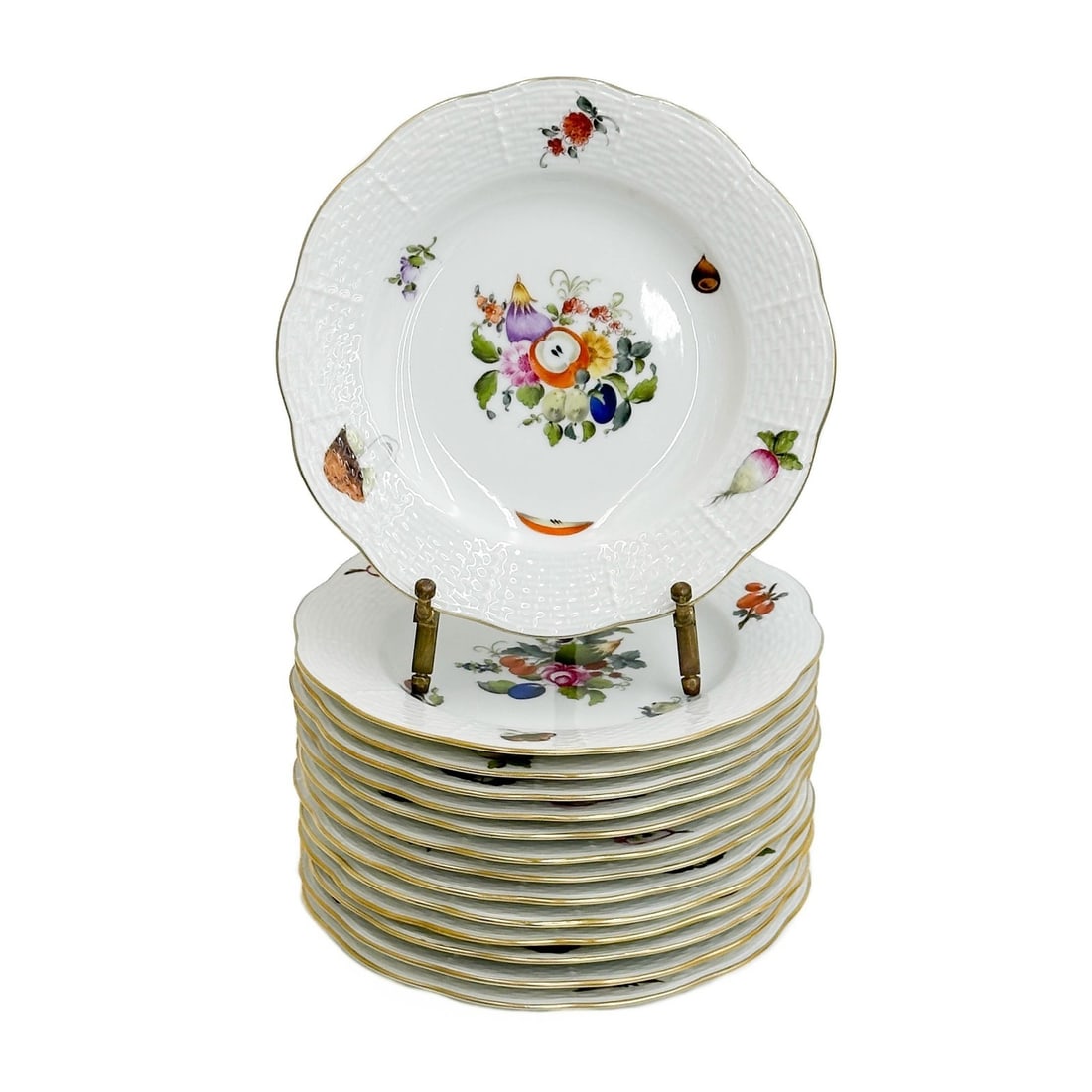 14 Herend Hungary Fruits & Flowers Hand Painted Porcelain Bread Plates 516 BFR: 14 Herend Hungary Hand Painted Porcelain Bread Plates in Fruits and Flowers. Hand painted fruits and florals to the center, a basketweave textured edge. Underside marked Herend Hungary 516 BFR 6 Weigh