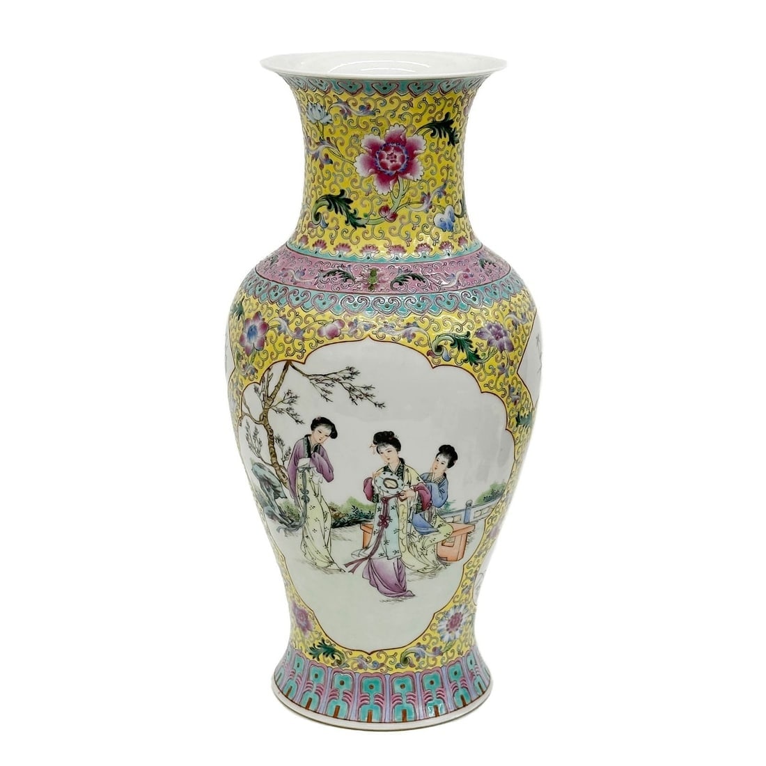 Chinese Enameled Porcelain Vase Qianlong Reign Marks 20th century (1 of 9)