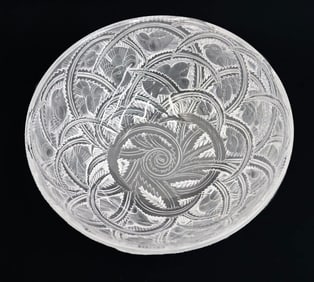 Lalique France Crystal Glass Cut Glass 9.25 inch Bowl in Pinsons