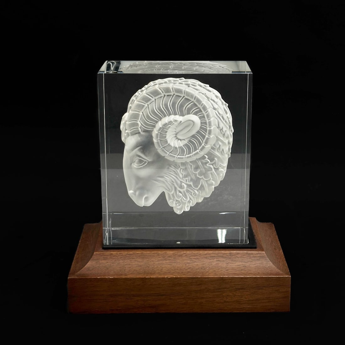 Steuben Art Glass Sculpture Majestic Ram by Taf Schaefer on Wood Base (1 of 6)