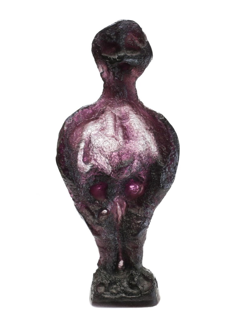 Daum Pate De Verre "Neutron" Sculpture by Paolo Santini: Daum France Pate De Verre art glass "Neutron" sculpture by Paolo Santini, Limited Edition of 130. The amethyst purple colored sculpture depicts an abstract form of a human, the pate de verre glass is