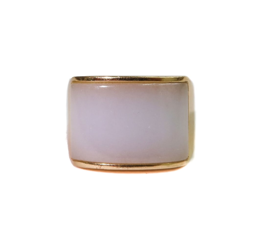 14k Yellow Gold and White Jade Ring Size 5.5 (1 of 10)