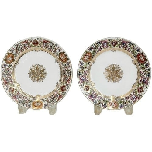 Pair Manufacture de Sevres Ch F Bleau Louis Philipe Hunting Scene Plates 1847: Pair Manufacture de Sevres Chateau de Fontaine Bleau Porcelain Louis Philipe Hunting Scene Plates. Hand painted hunting scenes to rim and gilt emblem to center. Sevres marks to the underside for Chate