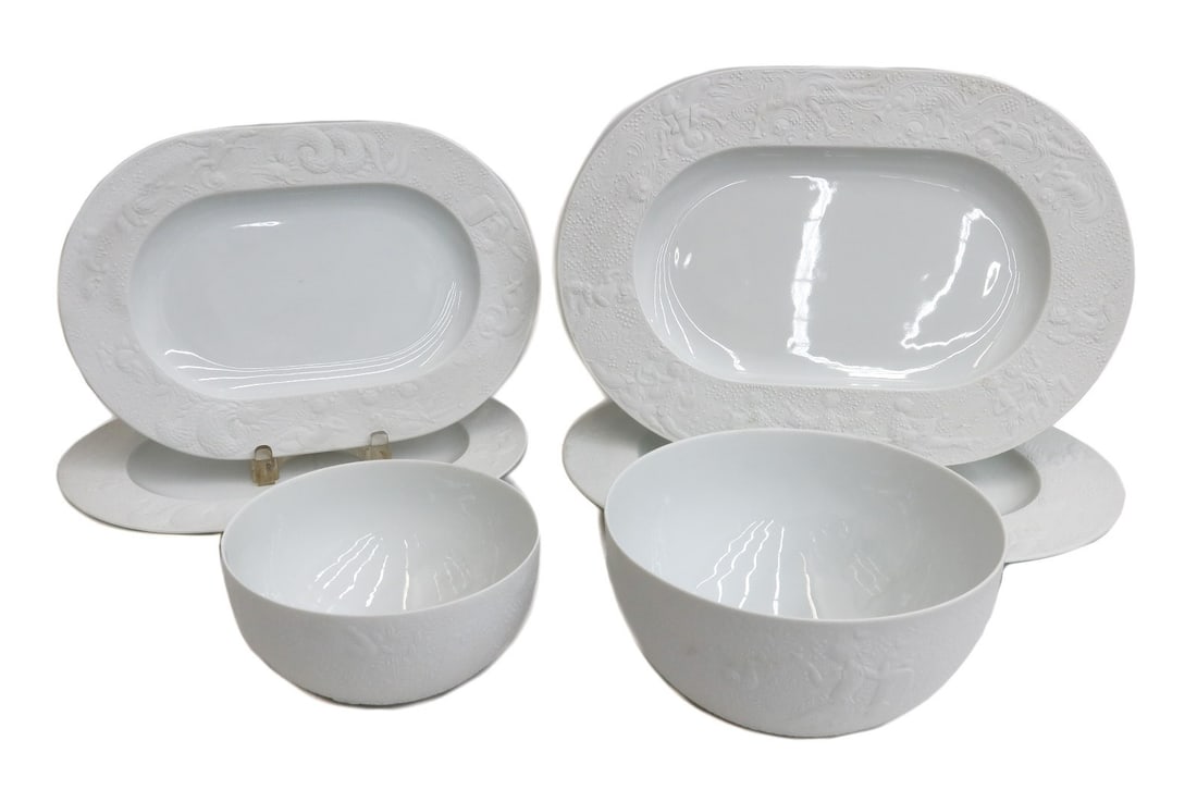 6pc Rosenthal Germany Porcelain Service Set in Magic Flute White: 6 piece Rosenthal Germany Porcelain Service Set in Magic Flute White. Includes: 7 inch vegetable bowl, , 8.25 inch vegetable bowl, two 13.5 inch serving platters, and two 16.5 inch serving platters. W