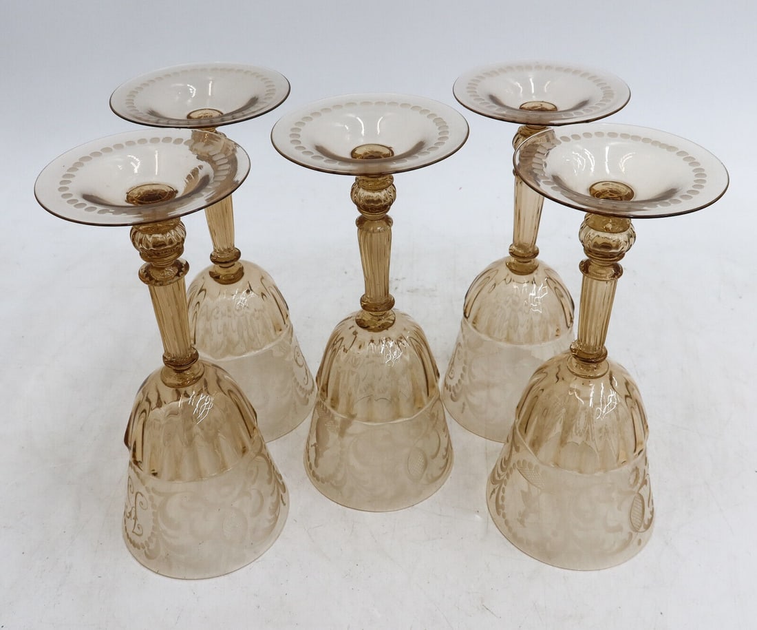 5 Venetian Amber Cut Glass Engraved Blown Wine Goblets circa 1940 - 5