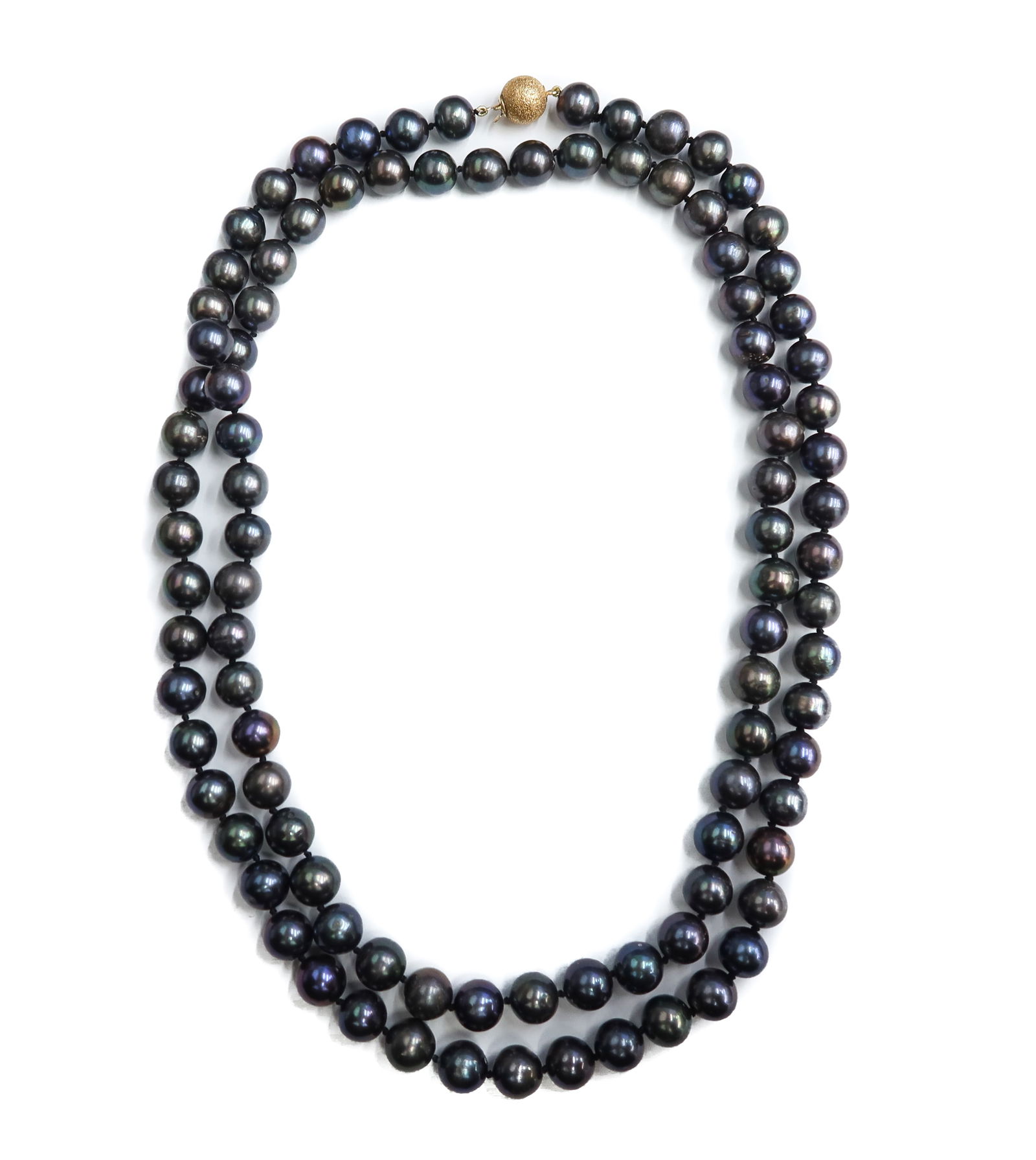 14k Yellow Gold and Black Tahitian Pearl Single Strand Necklace: 14k Yellow Gold and Black Tahitian Pearl Single Strand Necklace.Pearls measuring approximately 8.5mm. Marked 585 to clasp. Weight Approx., 86.4 grams Measures Approx., 36 inches length Domestic Shippi