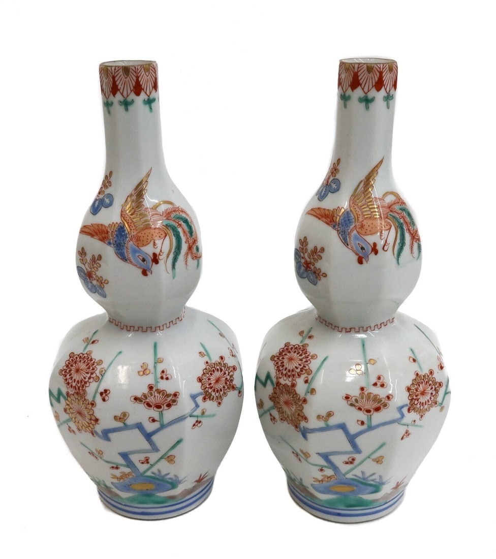 Pair Japanese Arita Kakiemon Hand Painted Gourd Vases Early 20th Century: Pair Japanese Arita Kakiemon hand painted lobed gourd vases, Early 20th Century. Hand painted flowers and phoenix birds. Unmarked Weight: Approx. 2 lbs Measurements: Approx. 3.25 inches diameter x 7.2