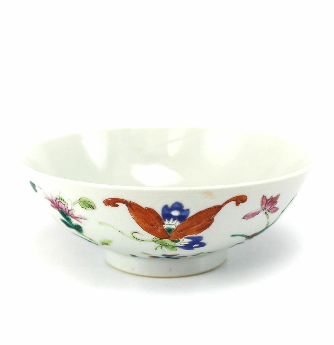 Chinese Export Butterfly Enamel Décor Bowl Signed, 19th Century Hand Painted: Chinese Export Butterfly Enamel Décor Bowl Signed, 19th Century. Charming Multicolor Foliate & Butterfly Design. Marked on Reverse. Weight:10oz. Measurements: Approx. 6.25 inches Diameter, 2.375 inch
