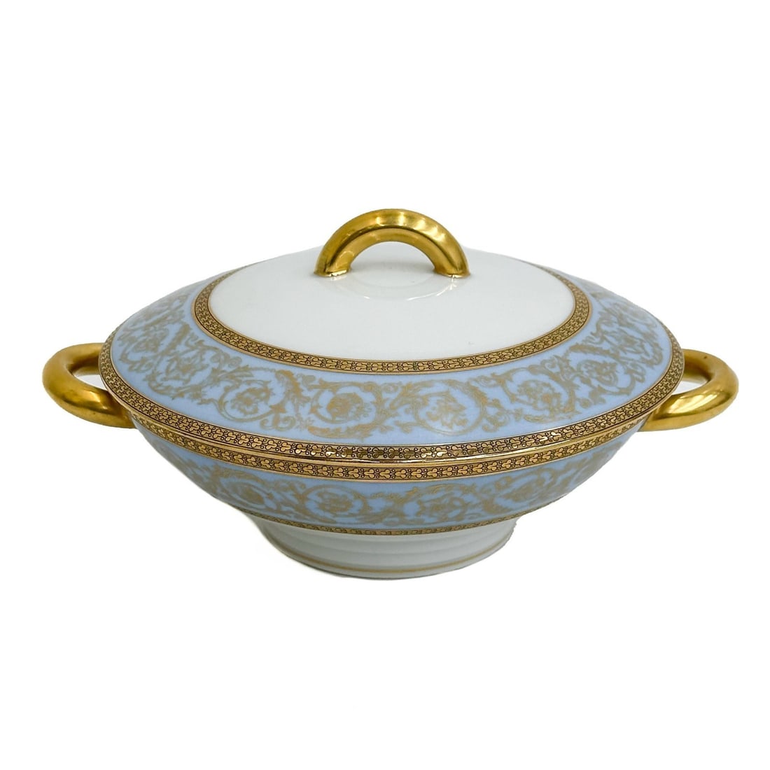 Ch Field Haviland Limoges France Porcelain Lidded Round Dish Edith Blue c1920: Charles Field Haviland Limoges France Porcelain Lidded Handled Round Covered Dish in Edith Blue, circa 1920. A blue ground to the edge with gilt accents. Underside marked for Ch Field Haviland Limoges