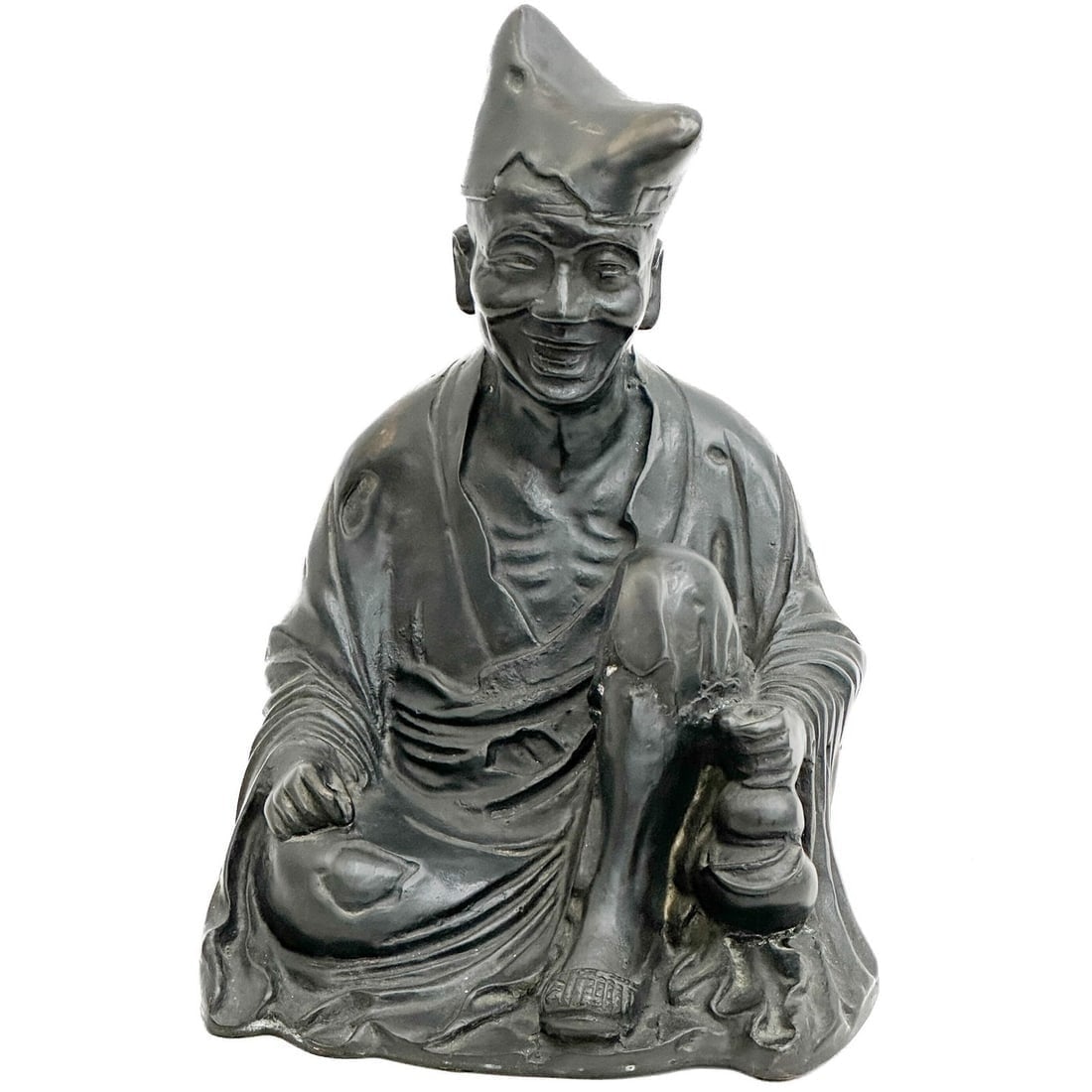Chinese Patinated Bronze Sculpture Ji Gong Monk: Chinese Patinated Bronze Sculpture Ji Gong Monk. Depicts a laughing monk. Possibly originally gold splashed. With Chinese Xuande reign mark to the underside. 9.5 lbs 7.5 inches x 7.5 inches x 10.75 in