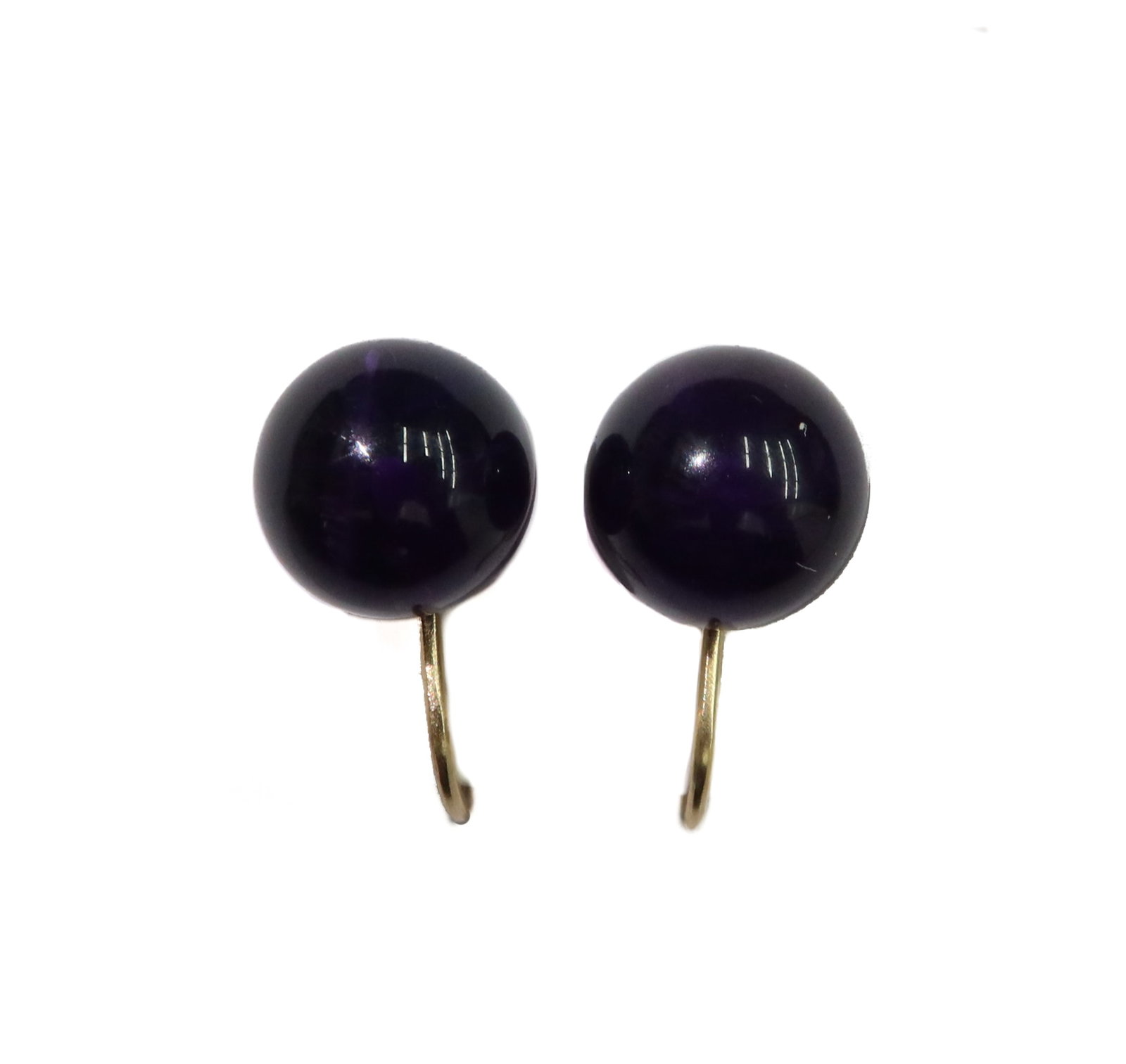 14k Yellow Gold Round Amethyst Beaded Screw Back Clip Earrings: 14k Yellow Gold Round Amethyst Beaded Screw Back Clip Earrings. Amethyst beads measuring approximately 10.14mm. Marked "585" with a star maker mark. Weight Approx., 4.69 grams Measures Approx., 0.75 i