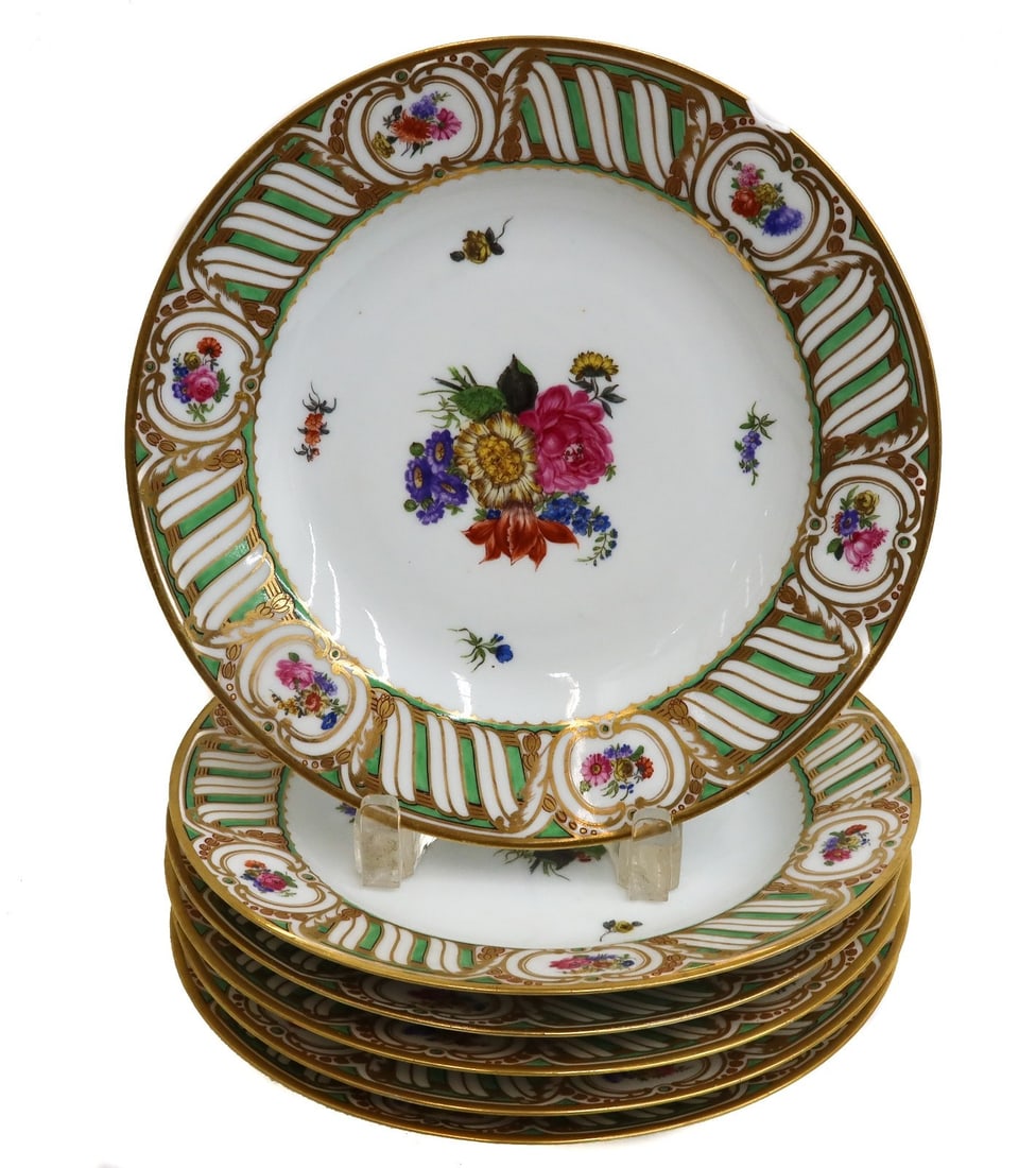 6 Imperial Royal Vienna Hand Painted Floral Porcelain 9.75 inch Plates 1882: 6 Imperial Royal Vienna hand painted floral porcelain 9.75 inch plates, 1882. Green and white rim with hand painted floral bouquets to center and around edge. Royal Vienna beehive mark to underside We
