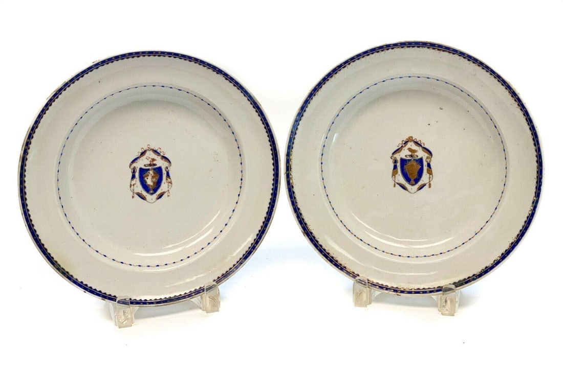 Pair Chinese Export Porcelain Armorial Rimmed Soup Bowls, circa 1800: Pair Chinese Export hand painted porcelain armorial crest rimmed soup bowl, 18th Century. Cobalt blue trim around the edges and an Armorial crest to the center. Weight: Approx. 1 lbs Measurements: App