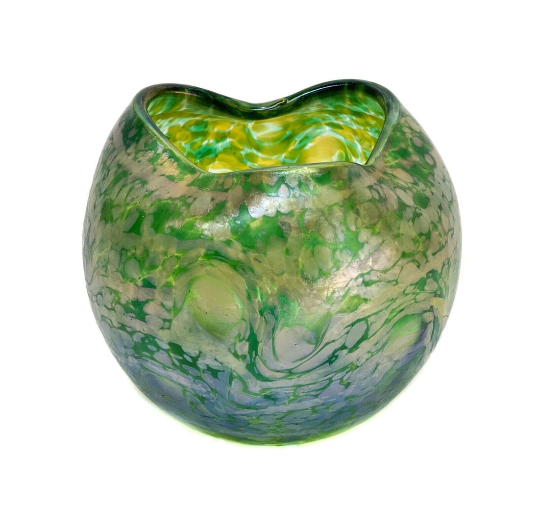 Loetz Green Papillon Glass Vase, Bulbous Formed Pinched Mouth Rim (1 of 4)
