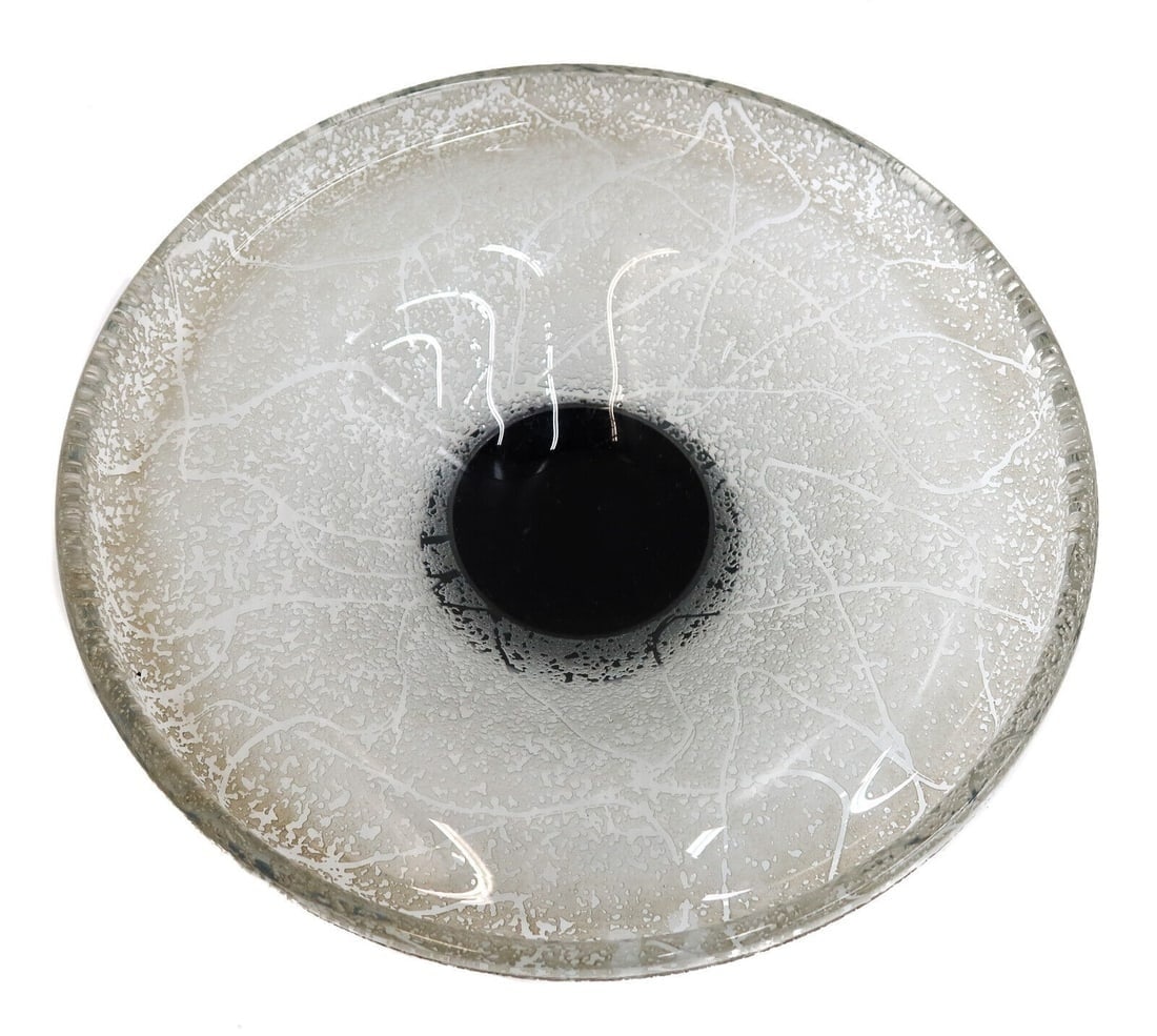 Daum Nancy France Clear Onyx Art Glass Acid Etched Footed Centerpiece Bowl c1920: Daum Nancy France clear onyx art glass footed centerpiece bowl, circa 1920. Acid etched frosted design throughout. Marked Daum Nancy to edge of foot. Weight: Approx. 3 lb Measurements: Approx. 11.5