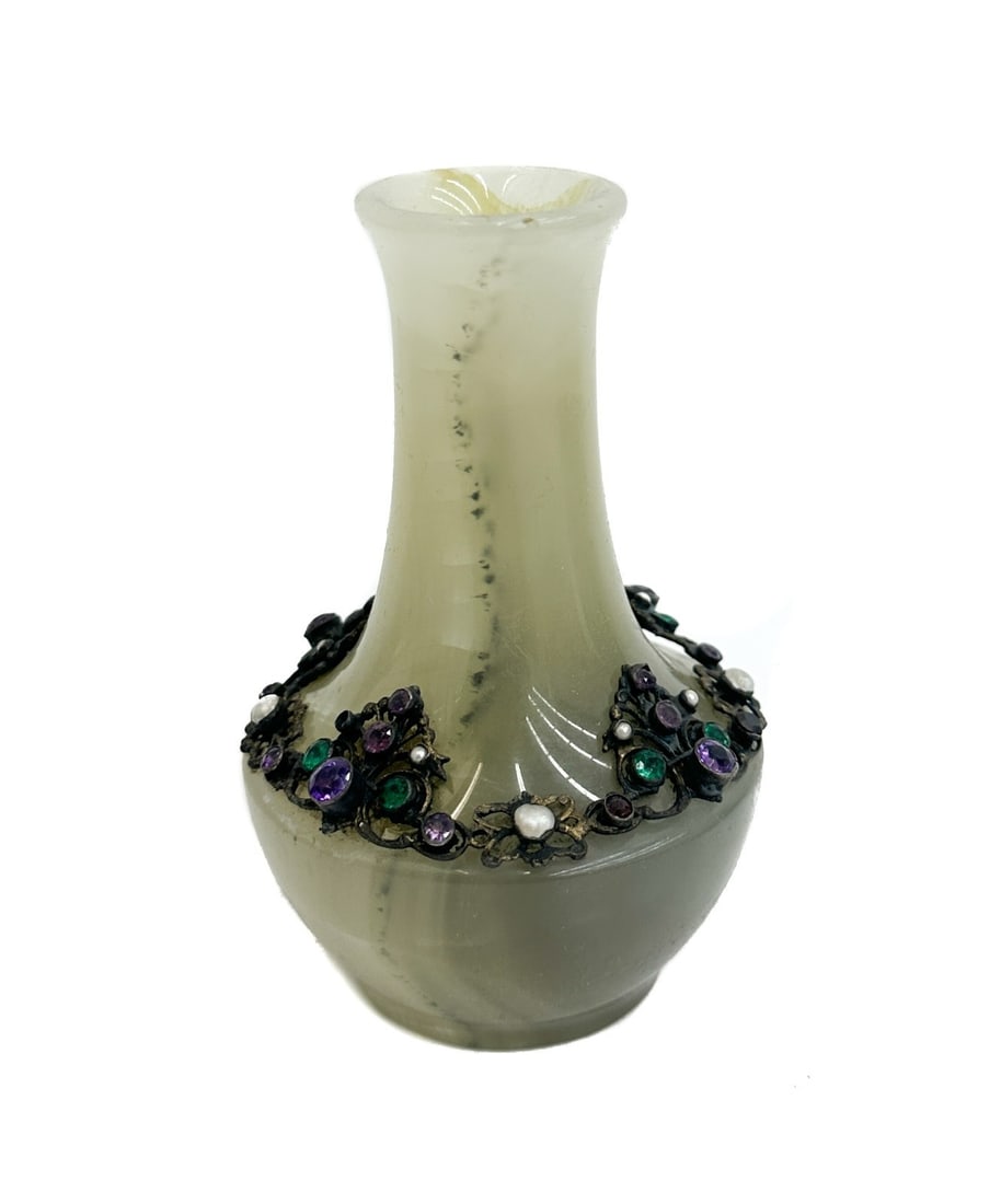 Green Agate Multi-Gemstone Amethyst Garnet and Gilt Metal Miniature Vase: Green agate multi-gemstone and gilt metal miniature vase. Green agate base with various multi-gemstones including amethysts, garnets, pearls, and green glass paste on a gilt metal frame to the circula