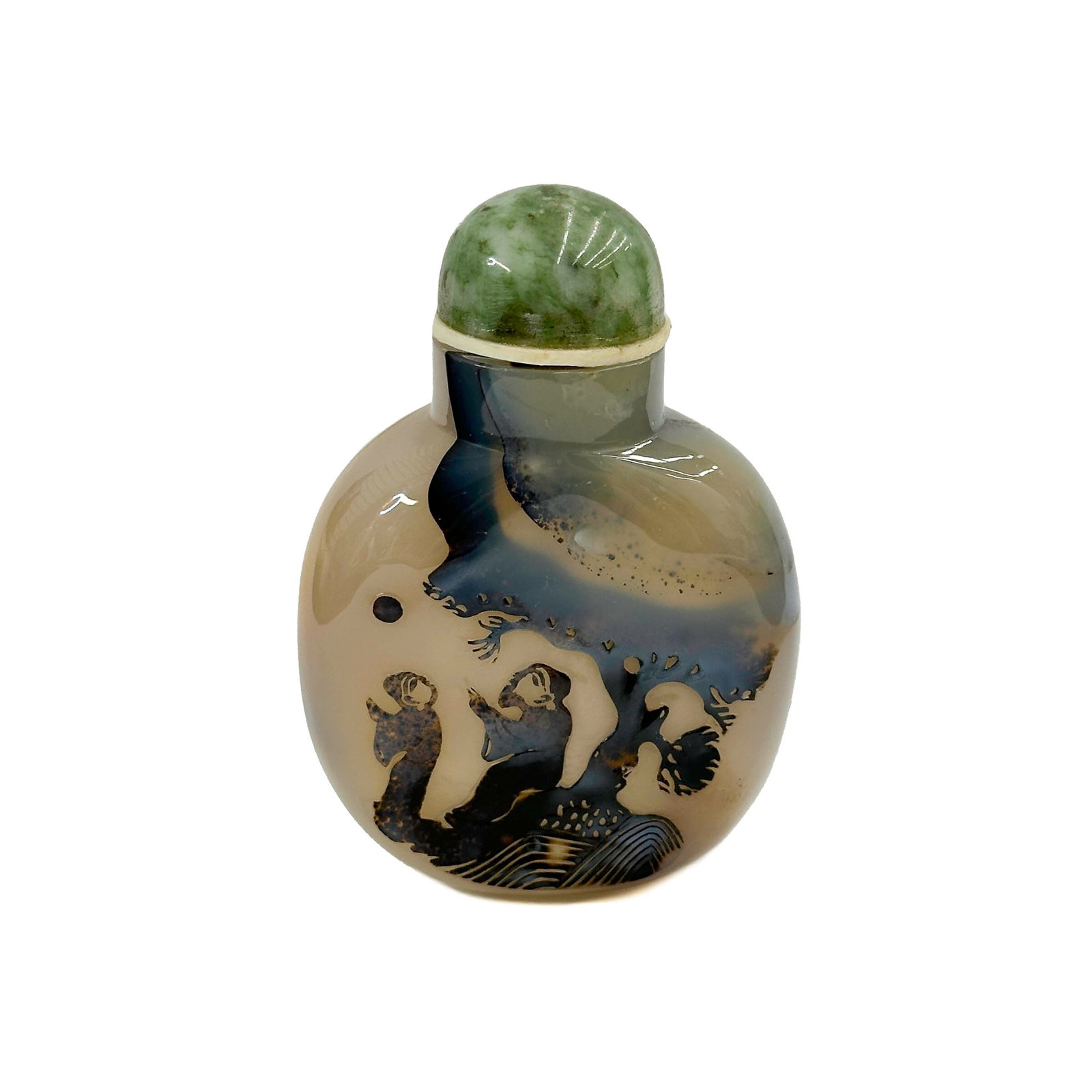 Chinese Hand Carved Agate Stone Snuff Bottle: Chinese Hand Carved Agate stone snuff bottle. Hand carved scene depicts two figures beneath a tree. Weight Approx., 56 grams Measures Approx., 2 inches x 1 inch x 2.75 inches tall Domestic Shipping:$2