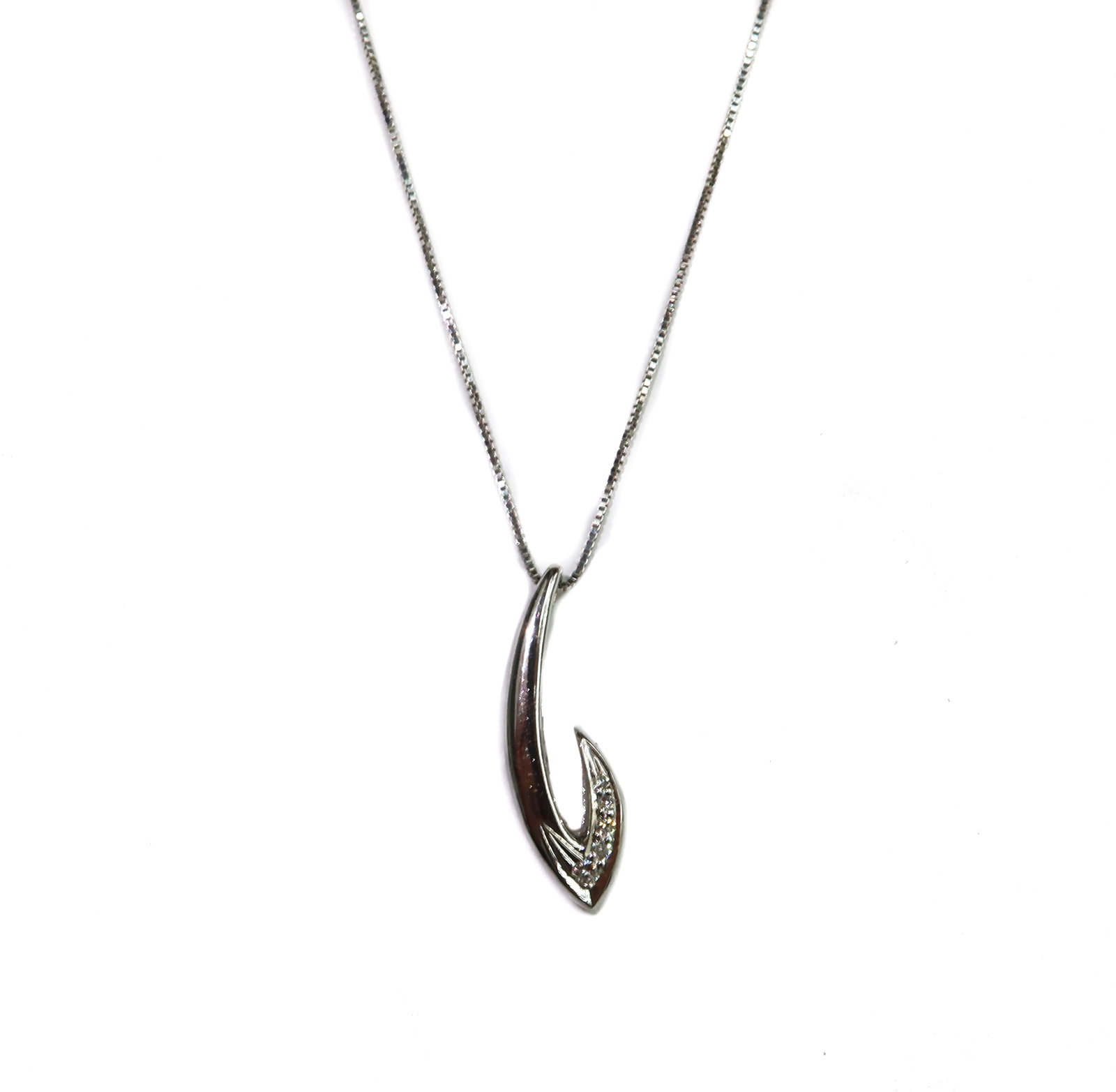 Italian 18k White Gold and Diamond Fish Hook Box Chain Necklace: Italian 18k White Gold and Diamond Fish Hook Box Chain Necklace. 5 round cut diamonds to the hook pendant measuring approximately 0.05 carats. Marked "750" to hook with Arezzo maker mark "288 AR". Wei