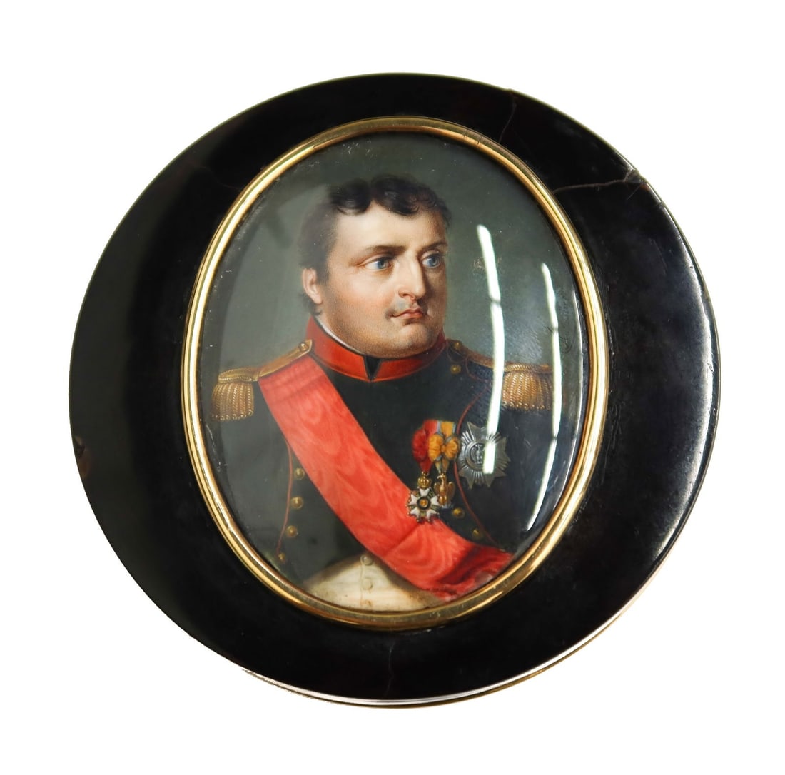 14k gold mounted snuff box with portrait of Napoleon I by Louis Marie Autissier: 14k gold mounted snuff box with portrait of Napoleon I by Louis Marie Autissier. Signed Autissier pt. Inset with gold panel to underside with later inscription reading"Elevated to the Very acme of hum