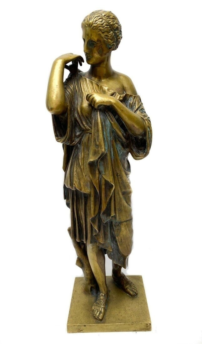 Gilt Bronze Sculpture Susse Freres Foundry Mark Maiden: Gilt Bronze Sculpture Susse Freres Foundry Mark of a Classical Maiden 19th century. Very fine details to the sandals as well as to the figure's hair and face. Weight Approx., 10.5 lbs Measures Approx.