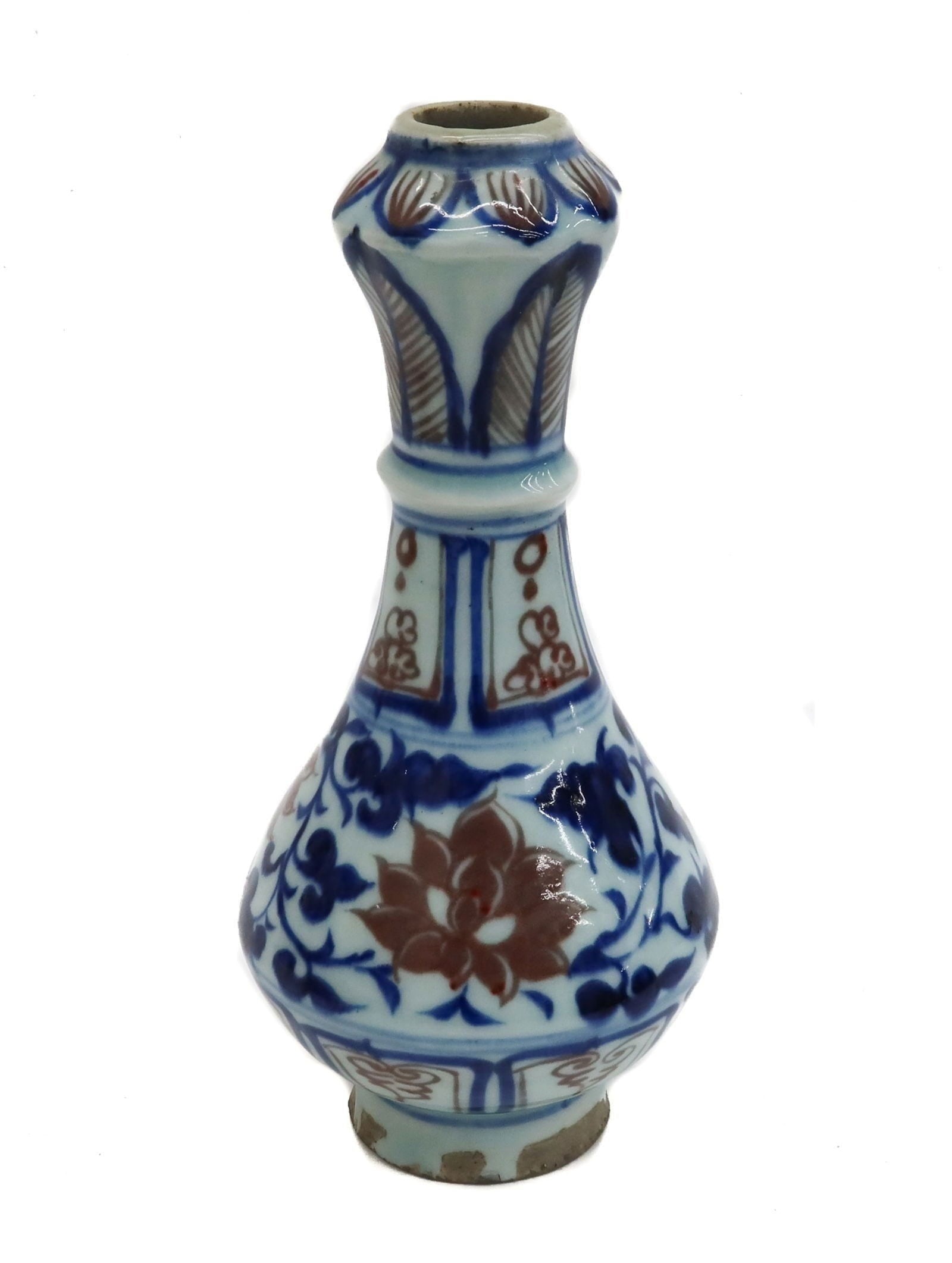 Chinese Glazed Porcelain Vase.: Chinese Glazed Porcelain Vase. White gournd decorated with blue and read florals. Apparently unmarked. Weight Approx., 1 lbs Measures Approx., 3.5 inches diameter x 7.75 inches tall Domestic Shipping: