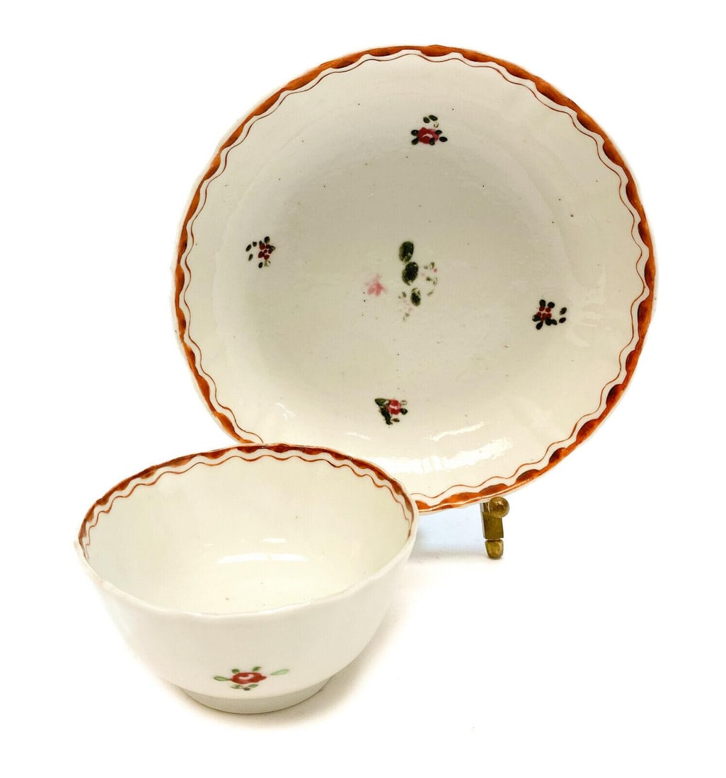Chinese Export Porcelain Cup & Saucer, Hand Painted Flowers, c.1800 (1 of 4)