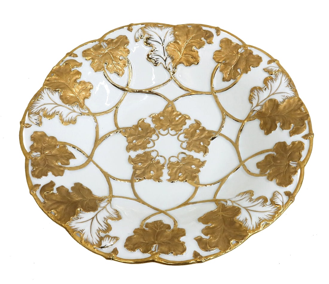 Meissen Germany Porcelain Gilt Leaf Vine Scalloped Deep Bowl Early 20th Century: Meissen Germany porcelain scalloped deep bowl, Early 20th Century. Gilt to the raised leaf and vines. Meissen mark to underside. Weight: Approx. 2 lb Measurements: Approx. 11 inches diameter x 2 inche