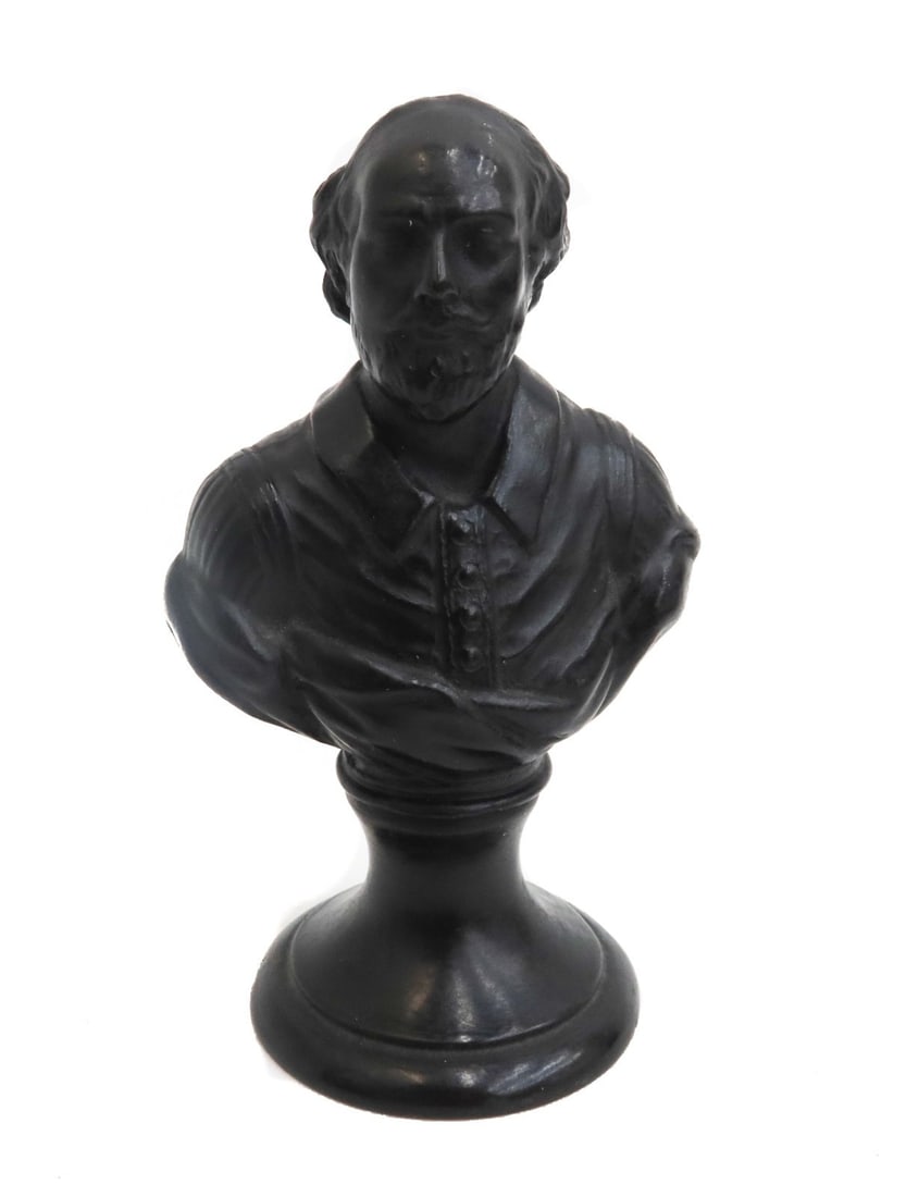 Wedgwood Black Basalt Miniature Bust of William Shakespeare 18th Century: Wedgwood black basalt miniature bust of William Shakespeare, 18th Century. Signed Wedgwood to back and underside. Weight: Approx. 0.5 lbs Measurements: Approx. 2.25 inches x 1.75 inches diameter x 4.1