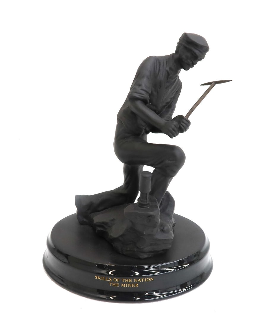 Wedgwood England Basalt Skills of a Nation The Miner by Colin Melbourne Ltd Ed: Wedgwood England basalt sculpture Skills of a Nation The Miner by Colin Melbourne, Ltd Ed of 1000, circa 1980. Marked to base and back. Limited Edition 216 of 1000. With Box. Weight: Approx. 2 lbs Mea
