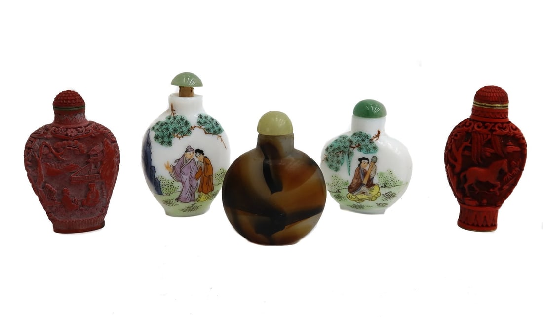 5 Chinese Porcelain Cinnabar Lacquer and Agate Snuff Bottles (1 of 3)