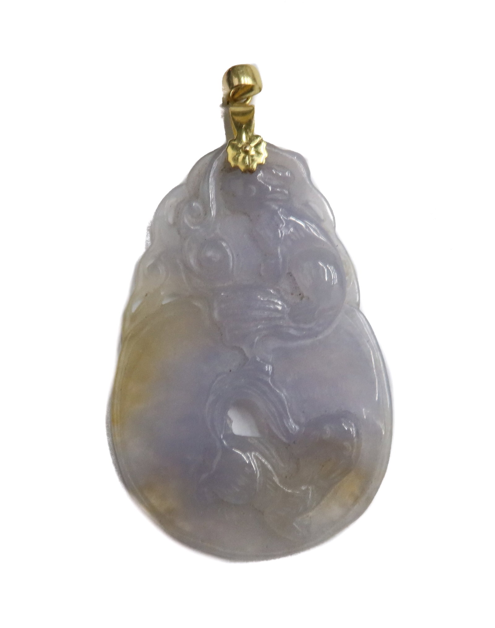 14k Yellow Gold Lavendar Jade Pendant Etched Foxes: Chinese 14k Yellow Gold Lavendar Jade Pendant. Etched foxes to the face. Marked 14k 585 to inner hook. Weight Approx., 9.62 grams Measures Approx., 2.125 inches x 1.25 inches Domestic Shipping:$25