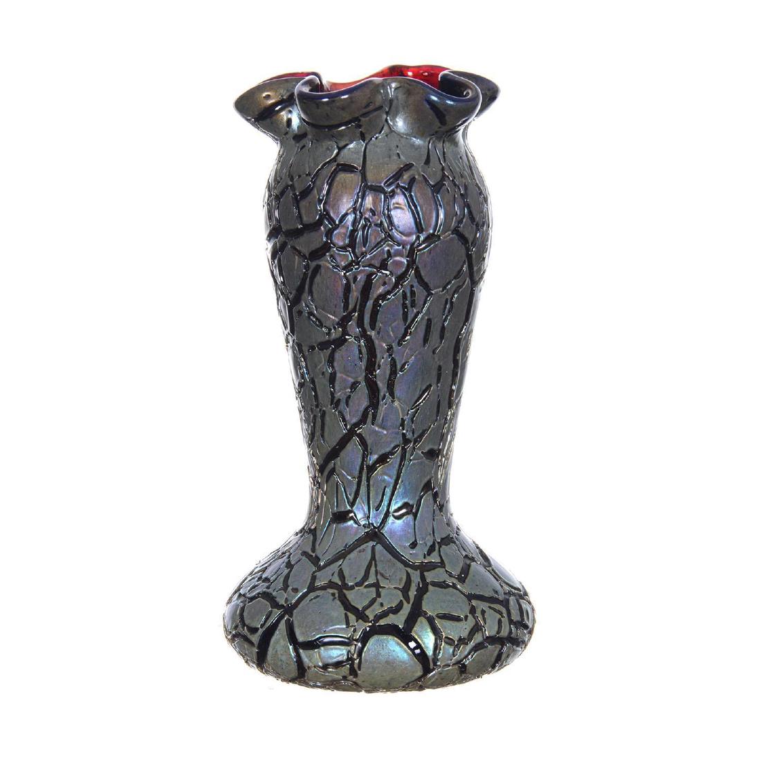 7.25" Unmarked Rindskopf Crackle Pattern Art Glass Vase (1 of 2)