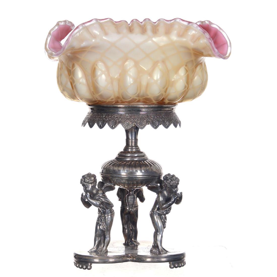 13.5" X 9.5" Brides Basket (1 of 3)