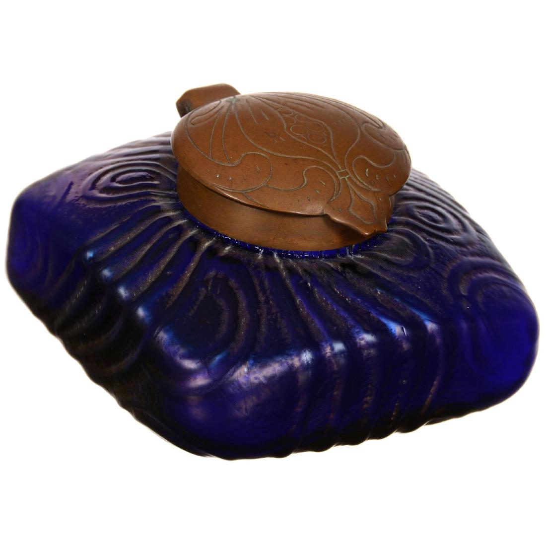 Unmarked Loetz Style Art Glass Inkwell (1 of 2)