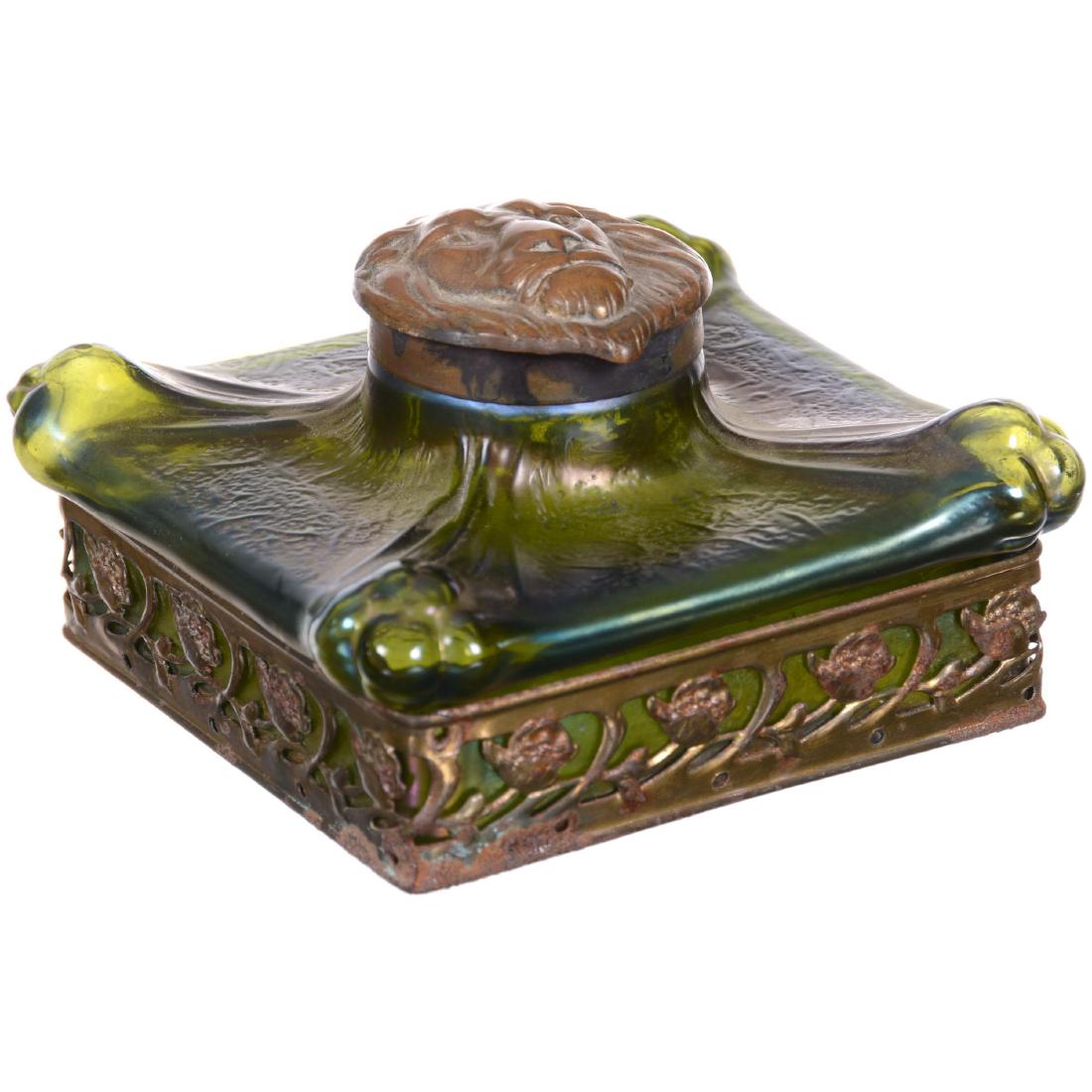 Unmarked Loetz Style Art Glass Inkwell (1 of 2)